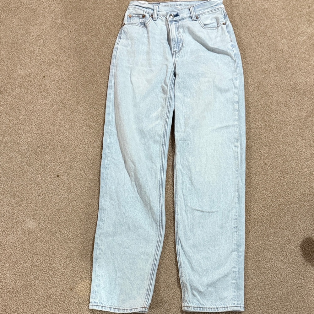 American Eagle Outfitters Light Wash Straight Leg Jeans